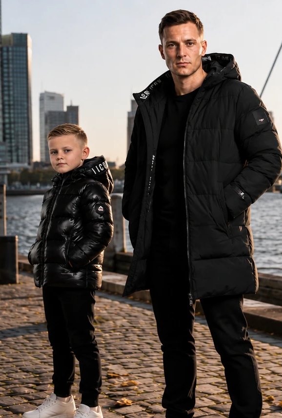 Vader en zoon in ICON Original-winterjassen